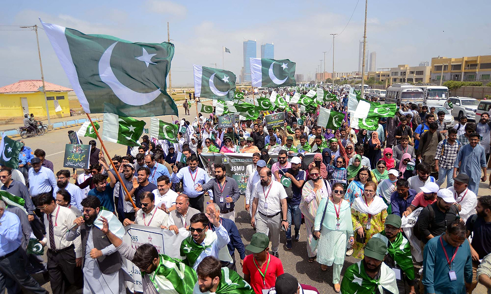 یومِ آزادی 2025: “مارکہ حق – بنیانِ مرصوص” کراچی پریس کلب کی شاندار تقریب